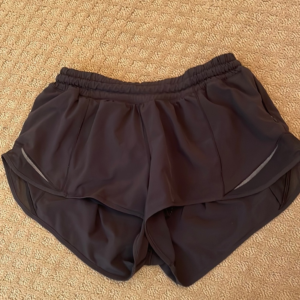 lululemon shorts 2.5